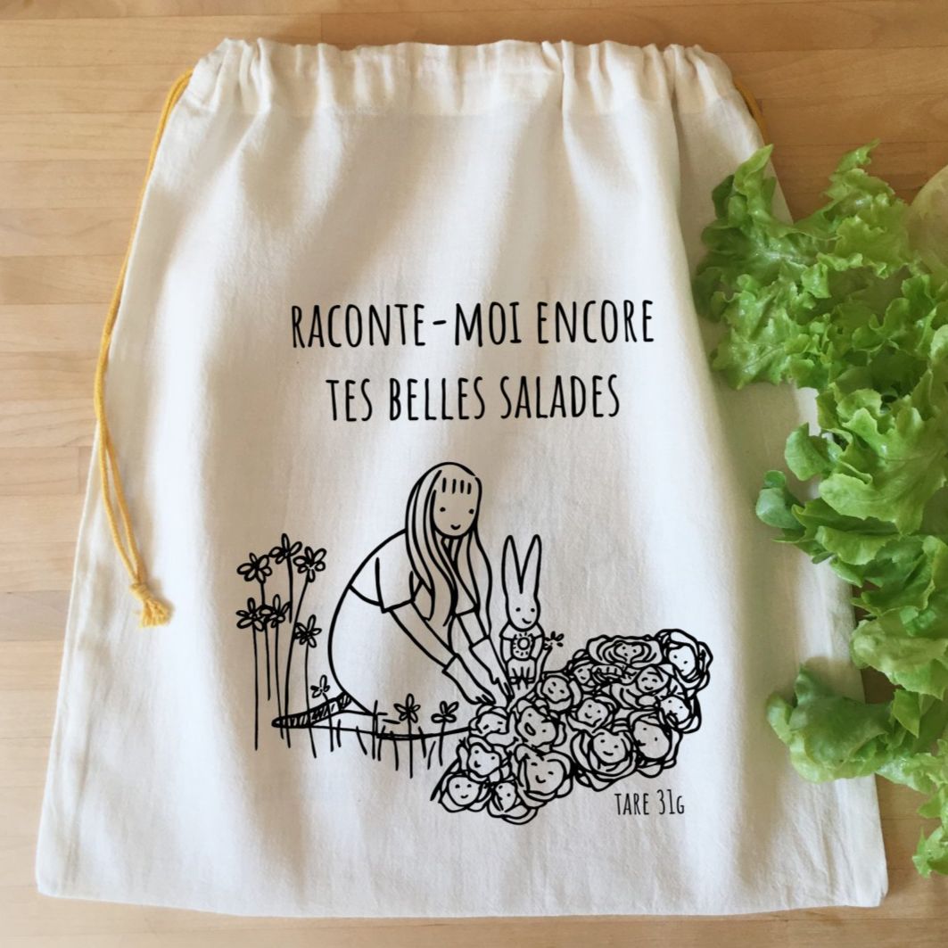 Sac à vrac GRAND L Raconte-moi encore tes belles salades 35 x 40 cm Pour salades, pain, courges, poireaux, grosses quantités de légumes, congélation de restes de légumes pour faire des soupes ou des bouillons, …et aussi chaussures, linge en voyage.
